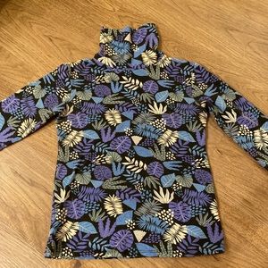 VINTAGE TURTLE NECK